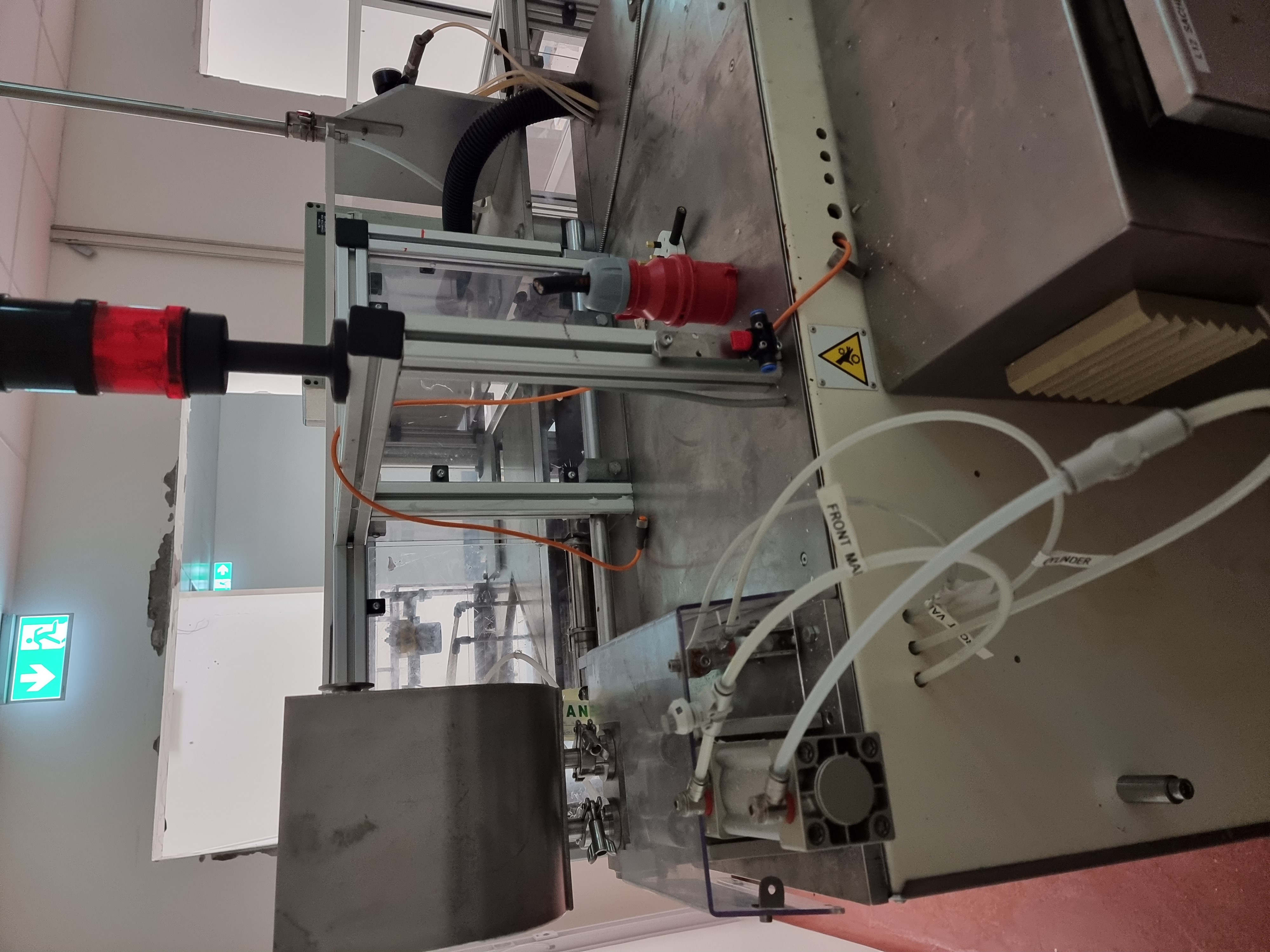 Used Universal Pack Beta SQ Universal Filling Machine