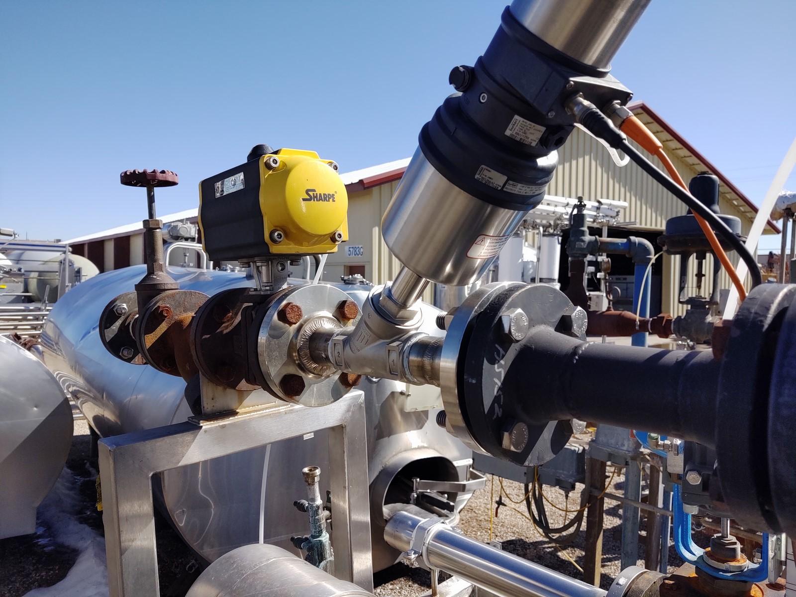 Used 40 SQ FT HOT WATER SET