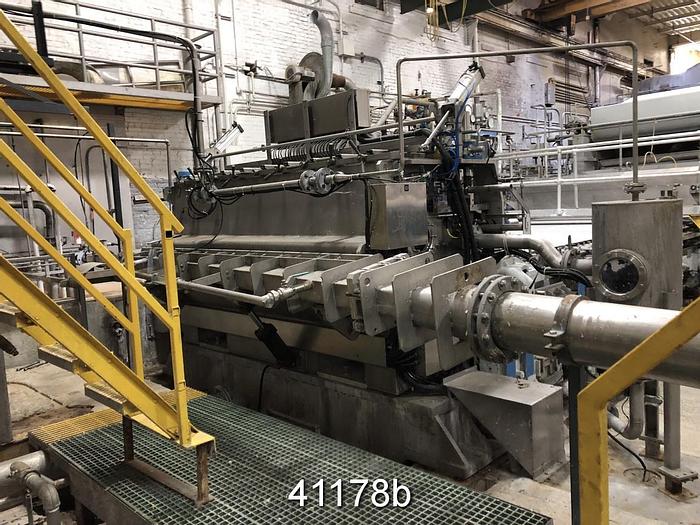 Used Comer Headbox, 109" Pond Width #41178