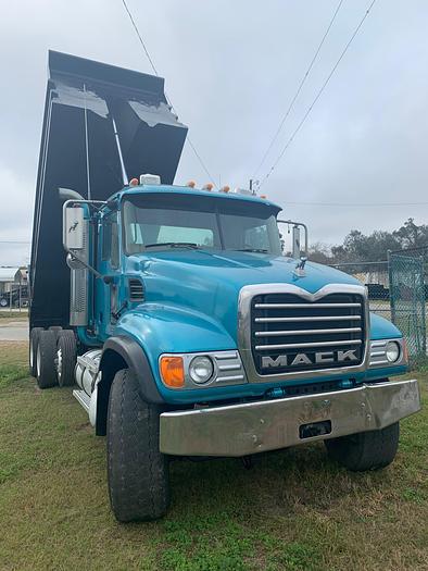 Used 2005 MACK CV 713 GRANITE