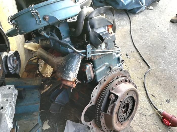 Usado NISSAN SD22 Engine