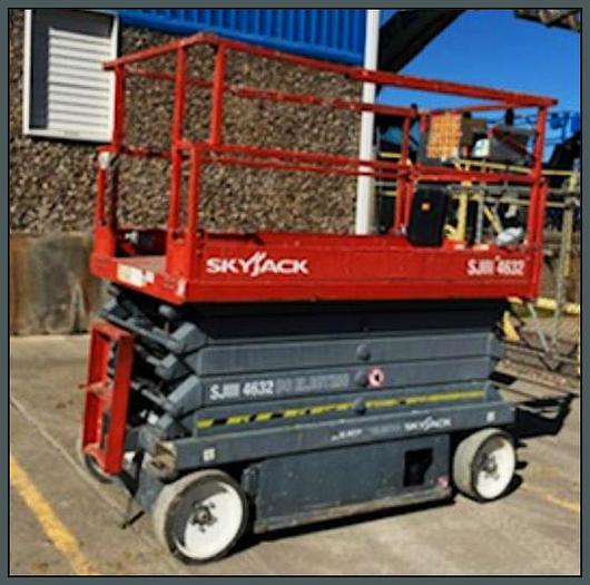 Used 2013 SKYJACK SJIII 4632 DC SCISSOR LIFT
