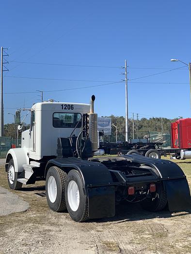 Used KENWORTH W-900