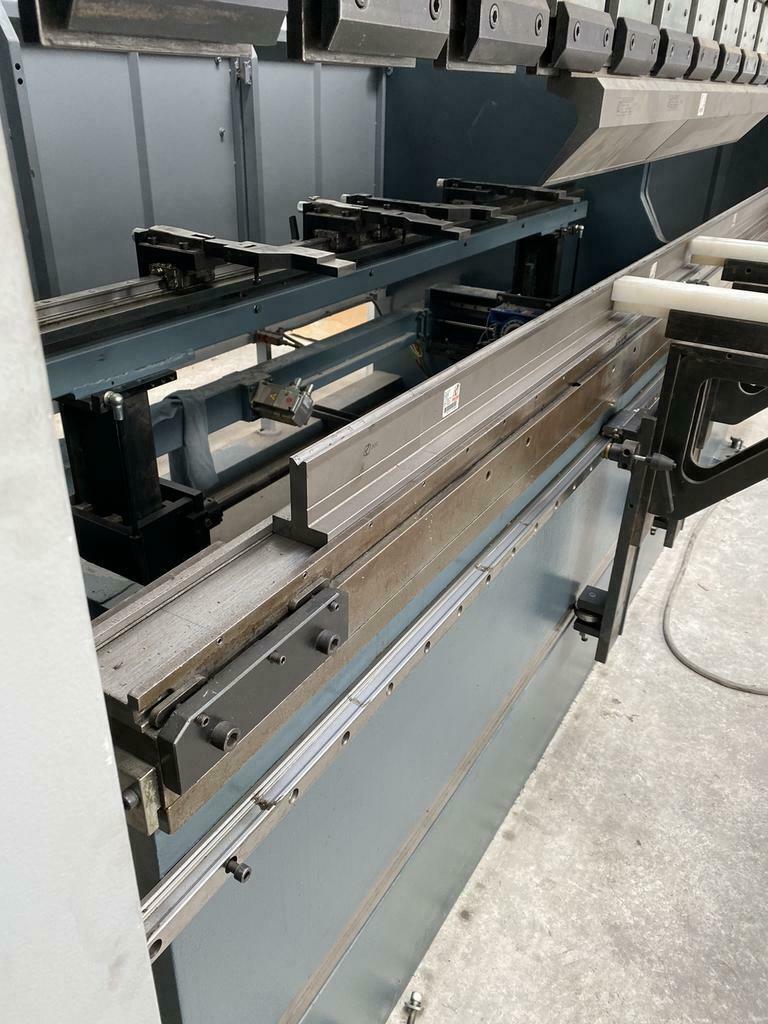 Gebruikt 2011 DURMA AD-S 30100