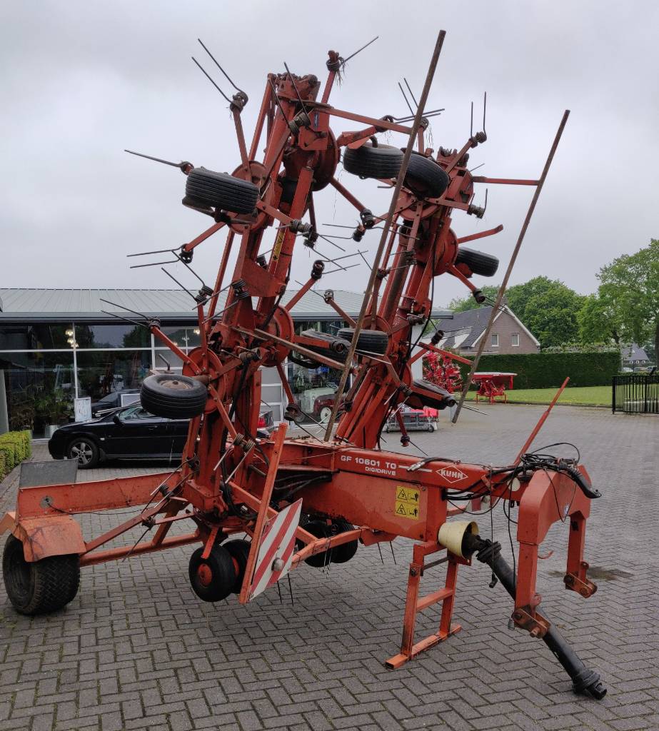 Gebruikt 1998 Kuhn GF 10601 T O schudder