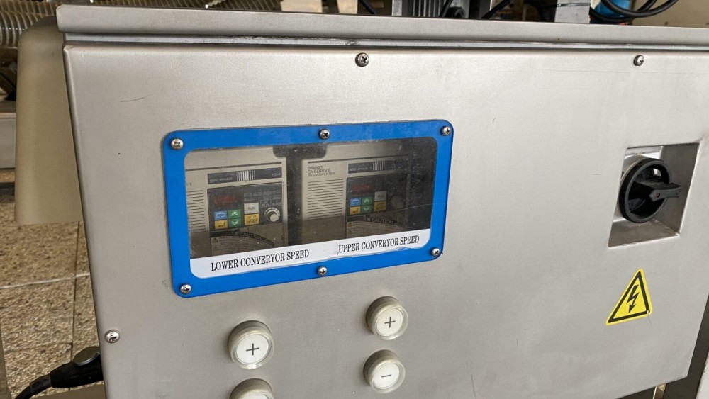 Used Hiwell pre-duster flouring machine 400mm