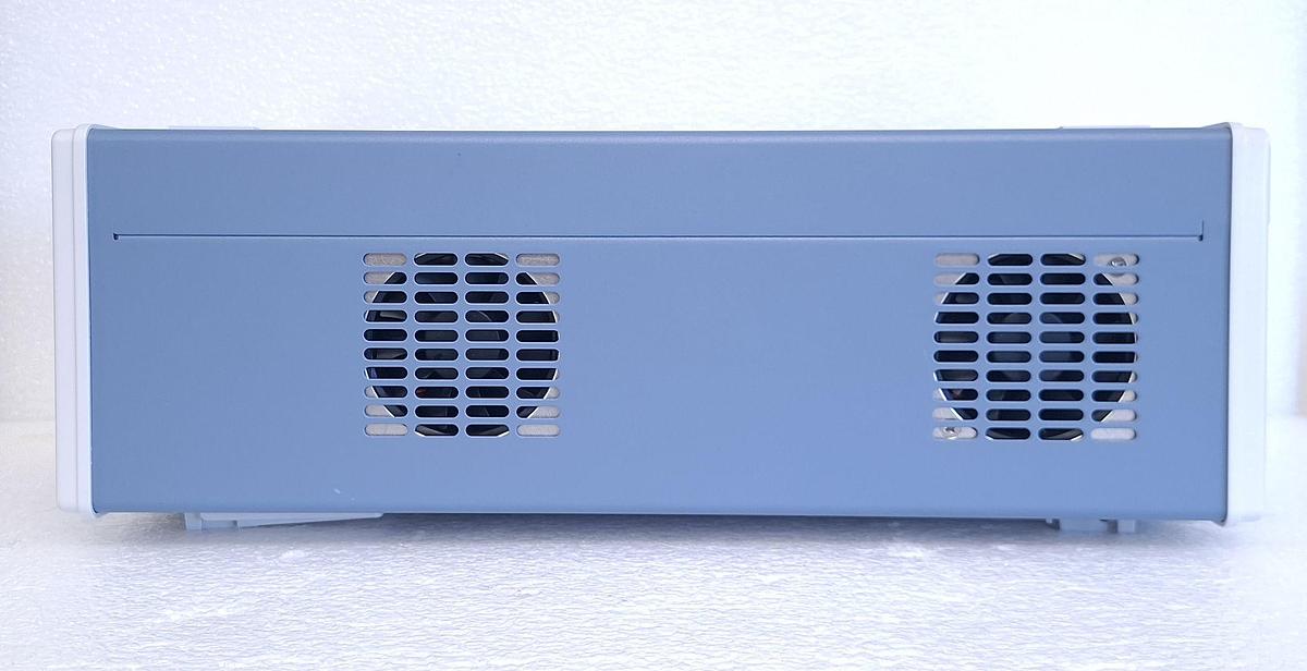 Rohde & Schwarz (R&S) HMP4030