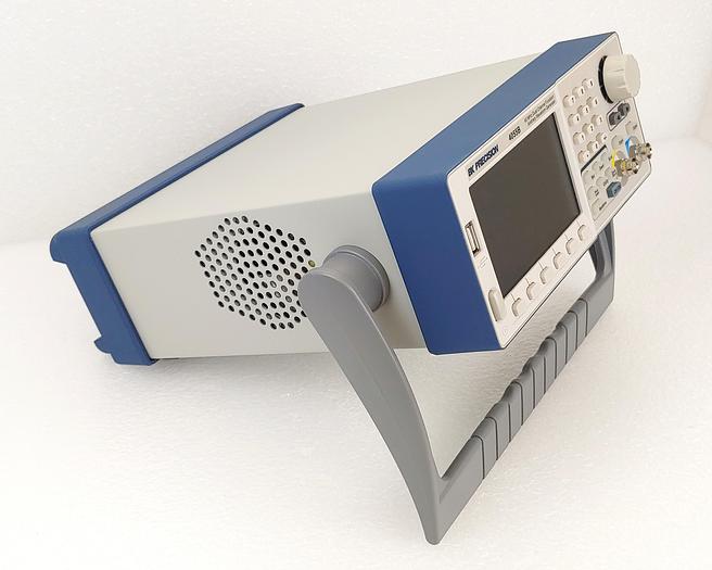 Used BK Precision / Sefram 4055B 60MHz 2 Channel Arbitrary Waveform Generator