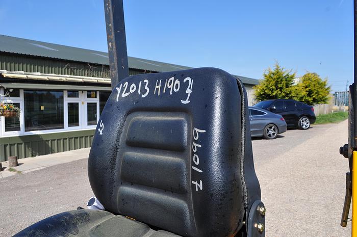 Used 2013 THWAITES 1 TONNE