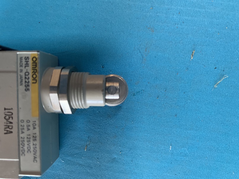 Used Omron Snap Action Limit Switch Roller Plunger SHL-Q2255