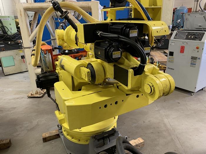 Used 2012 HYUNDIA MODEL HX400 400KG X 2573MM H REACH WITH Hi5-N80U CONTROLLER HX400 6 AXIS CNC ROBOT