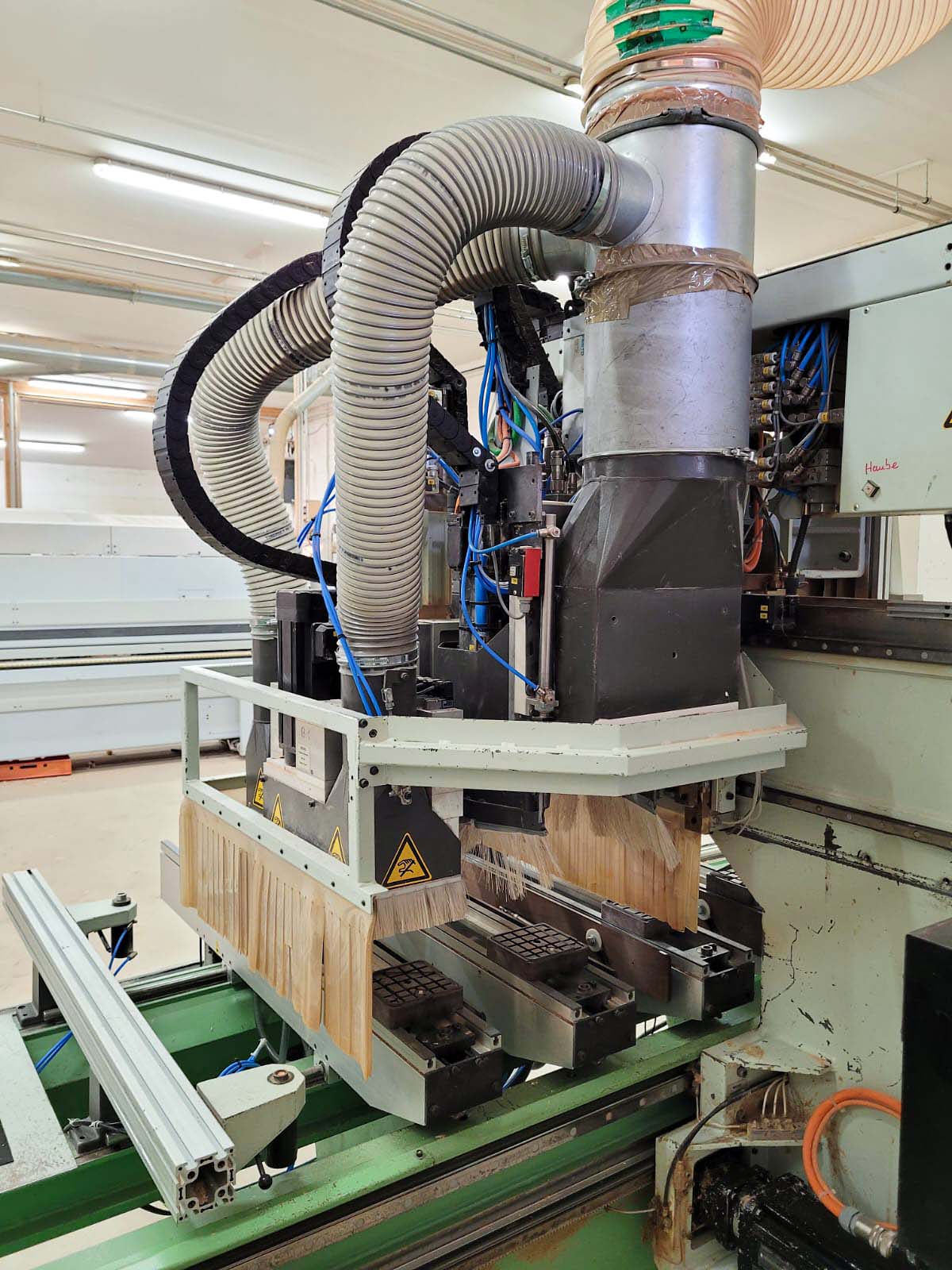 Used Weeke BP 165 - CNC Machining Center - 1995