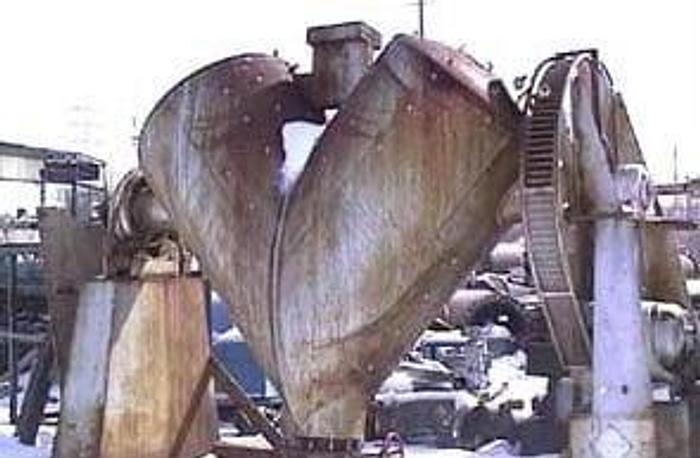 Used 60 CU. FT. P-K TWIN SHELL VACUUM DRYER – S/S