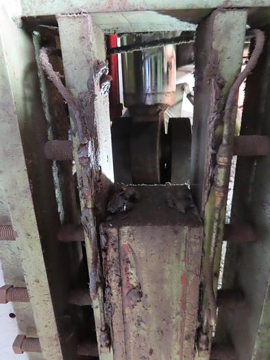 Used Betenbender 10' x 1/2" Hydraulic Shear   Model: 1012