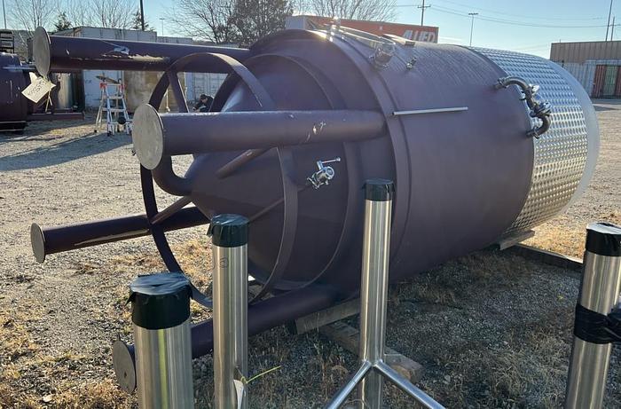 Used Tank, 1,200 Gallon, 304 S/st, Jkt, Wine Fermentation Tank #S744894