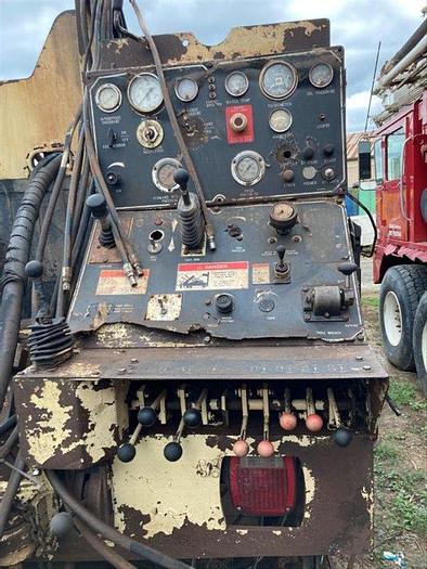 Used 2000 Ingersoll-Rand T3W Drill Rig