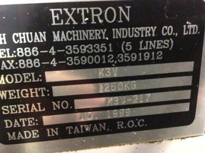Used 1999 Extron K3V Turret Milling Machine