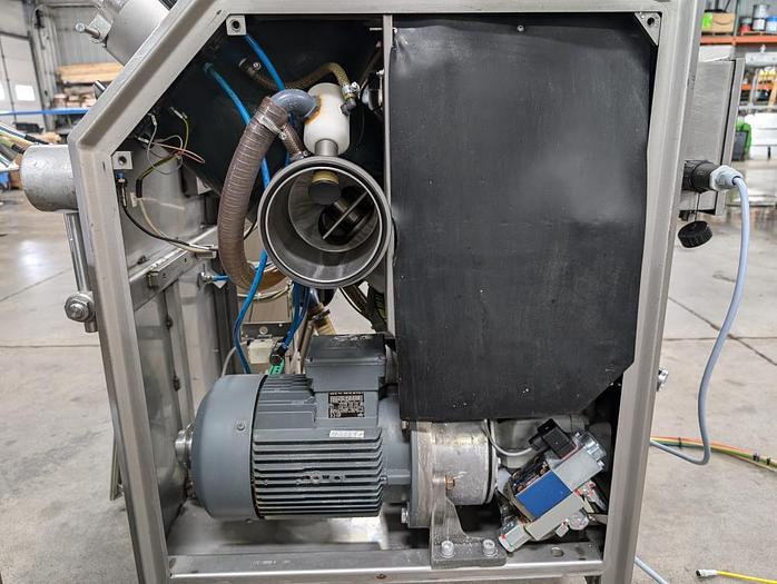 Used 2017 Vemag Robot 500 with wirecut and conveyor