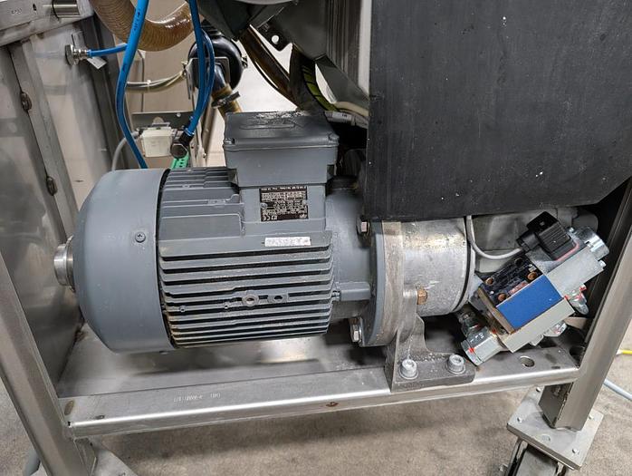 Used 2017 Vemag Robot 500 with wirecut and conveyor