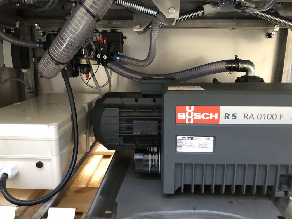 Used Boss Titan-X 480 vacuum machine