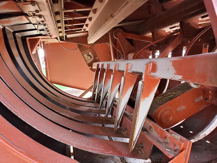 Used Hesston 4790 Baler w/ Accumulator