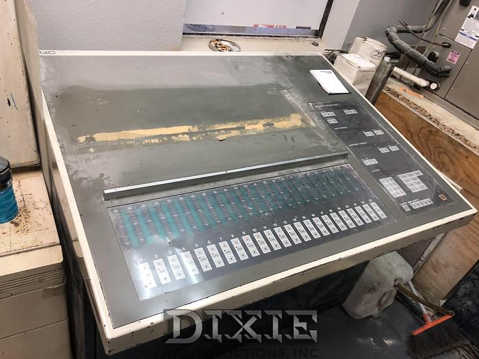 Used 1990 Komori L528