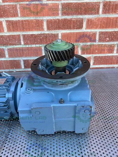 Used SEW EuroDrive  SAF77 DRE100LC4BE5/TF  Gear Motor 1455/154 r/min
