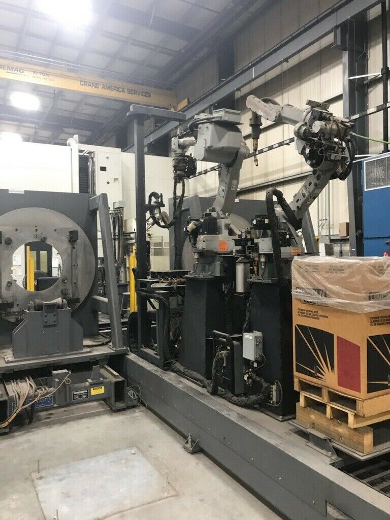 YASKAWA MOTOMAN EA1900N MULTI-ARM WELDING CELL, HUGE, BARELY USED