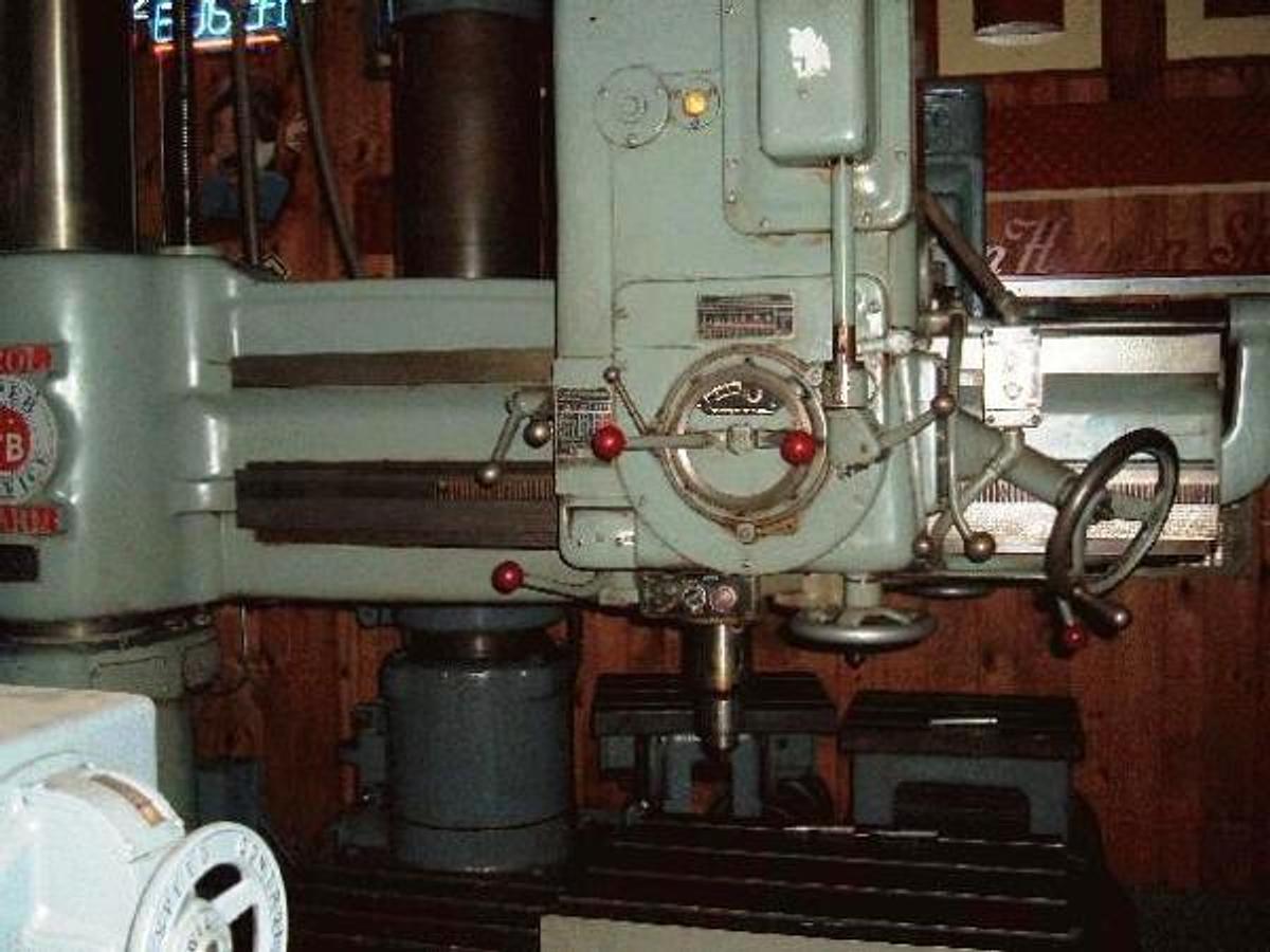Used 5' -11" Cincinnati Bickford #Super-Service, universal box table, 5 HP, 1960