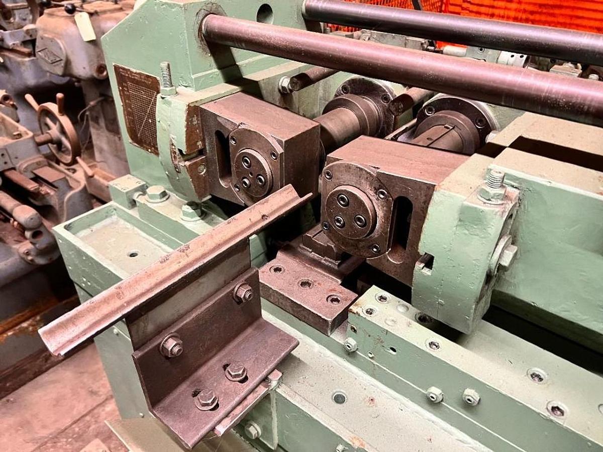 Used Reed-Prentice, 2 die horizontal, 27 ton, 10 sets of dies, 1988