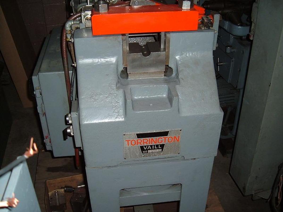 Used 1/4" -2" Torrington Vaill #220, end forming machine, 4" stroke, air operated, 110V. 1 phase