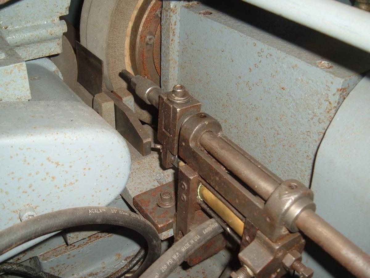 Used Van Norman No. 1C, infeed attachment, crush dresser