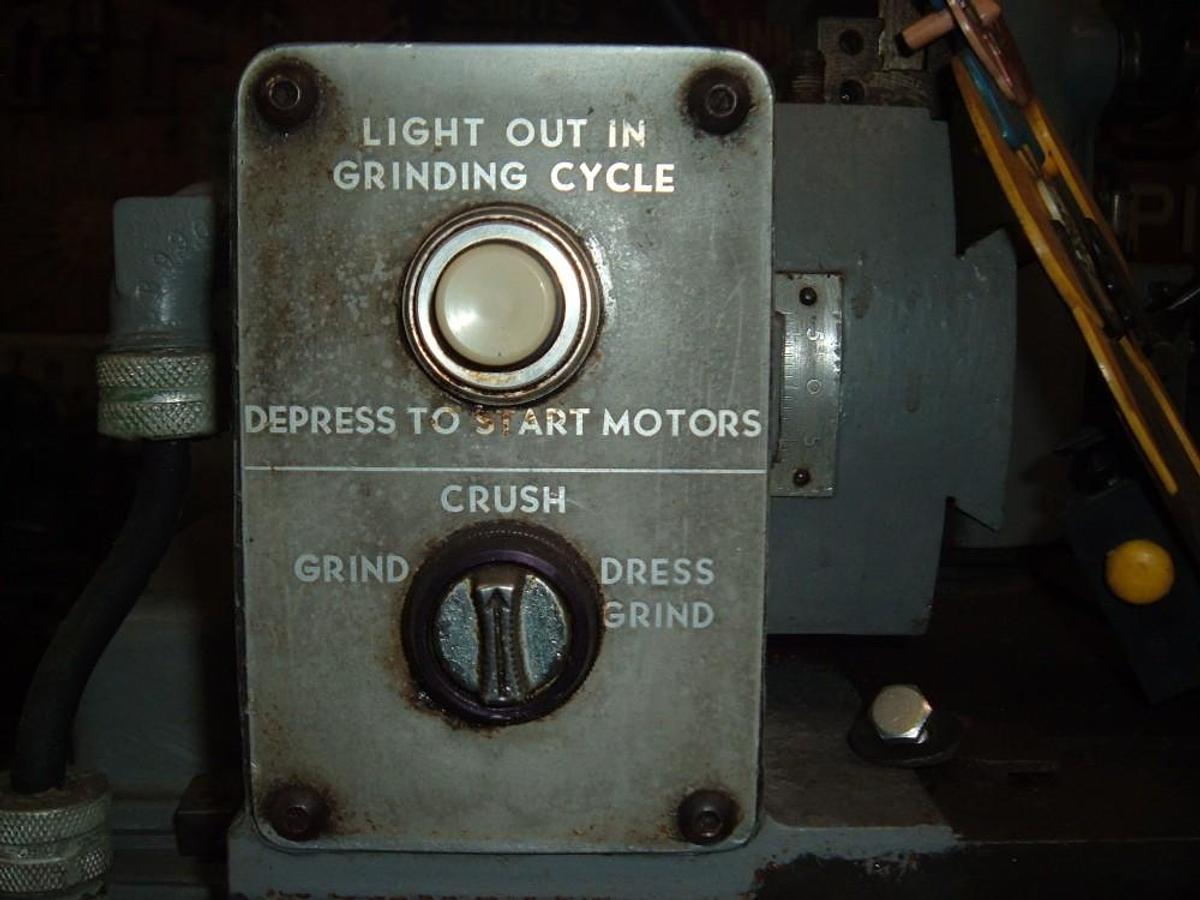 Used Van Norman No. 1C, infeed attachment, crush dresser