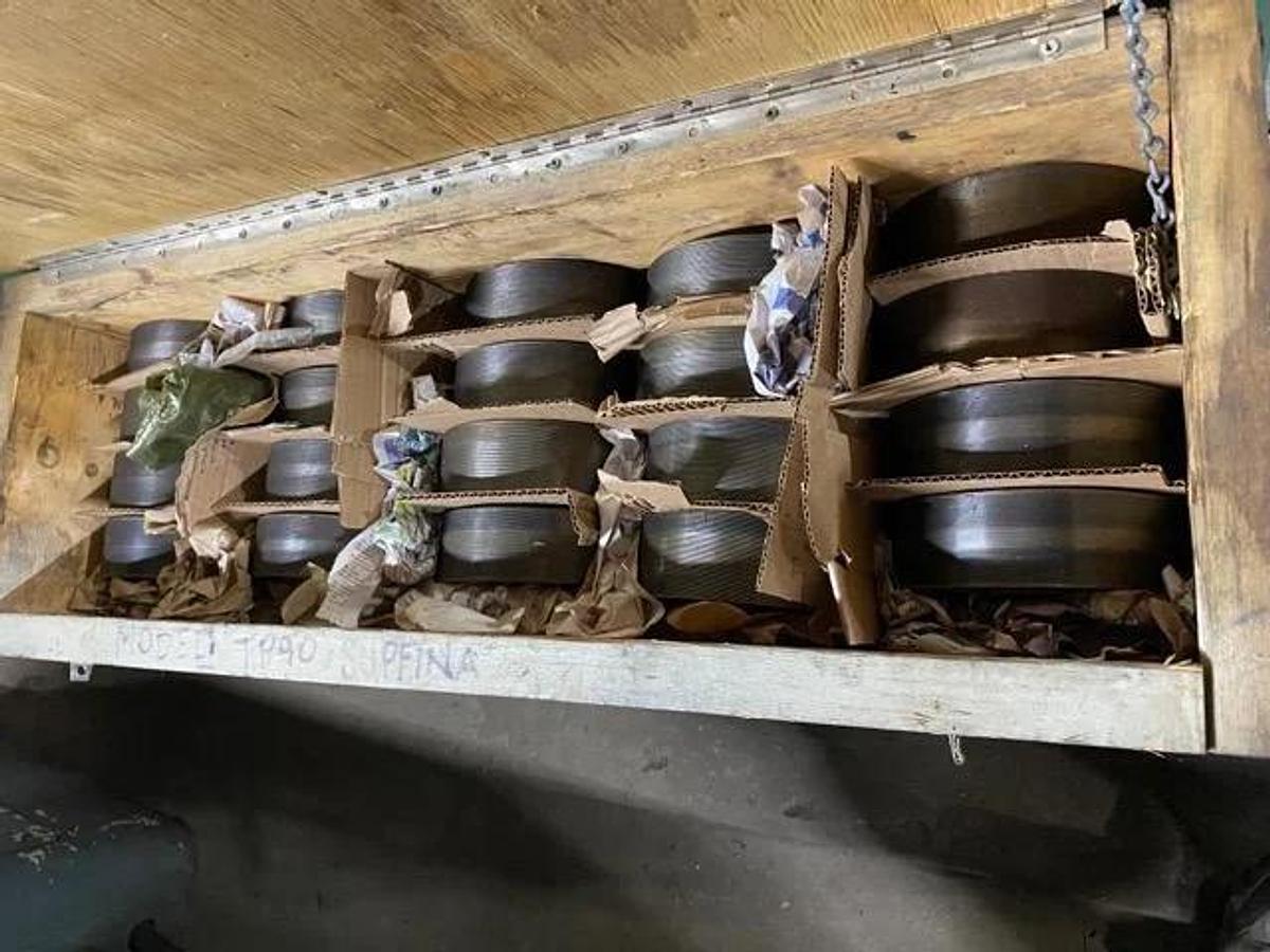 Used Reed-Prentice, 2 die horizontal, 27 ton, 10 sets of dies, 1988