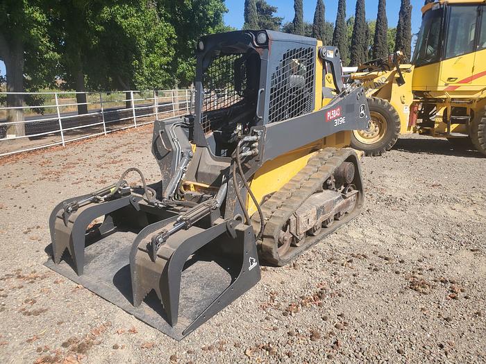 Used 2015 John Deere 319E