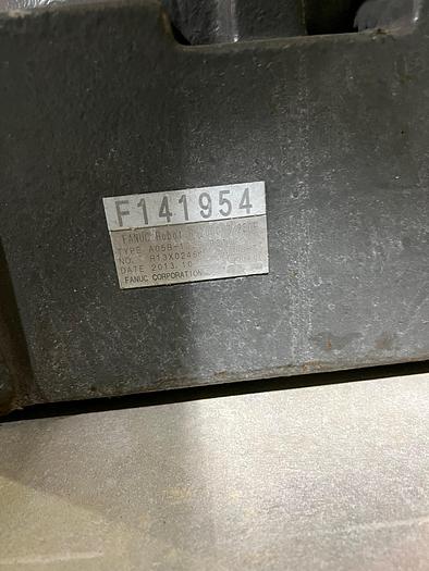 Used LOW HOUR 2013 FANUC R2000iB/250F, CLEANED AND TESTED