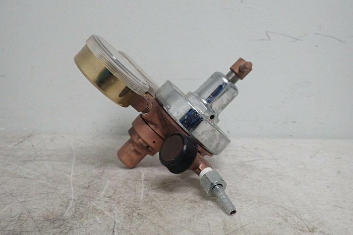Used Fisher Scientific Dual Gas Pressure Regulator
