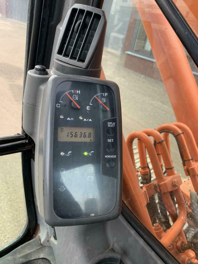 Gebruikt 2006 HITACHI ZX180LC