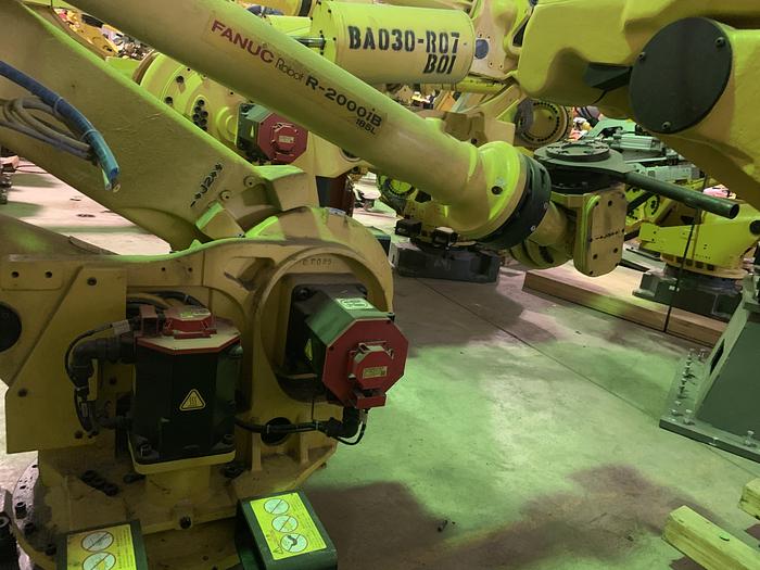 Used 2014 FANUC R2000IB/185L 6 AXIS ROBOT 3,060 mm X 185 kg WITH R30iA CONTROLLER