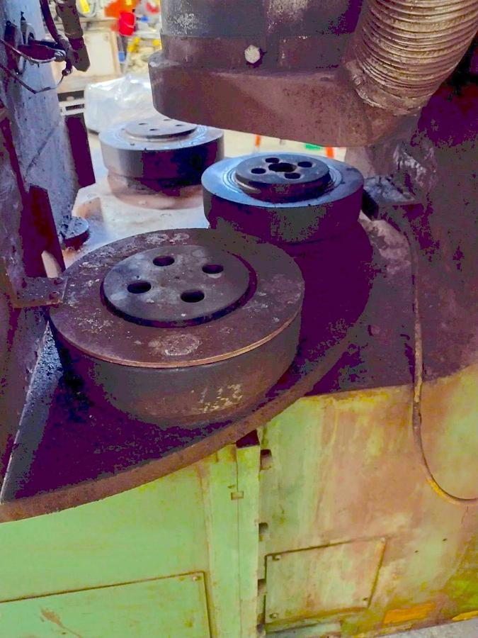 Usado 1998 BOSCH 7 STATION SURFTRAN THERMAL DEBURRING MACHINE