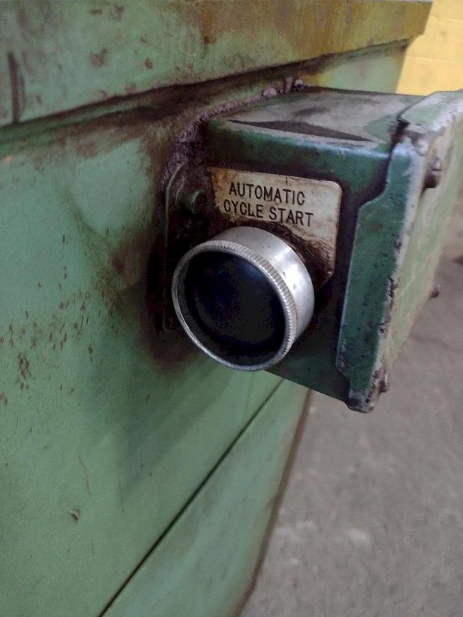 Usado 1998 BOSCH 7 STATION SURFTRAN THERMAL DEBURRING MACHINE