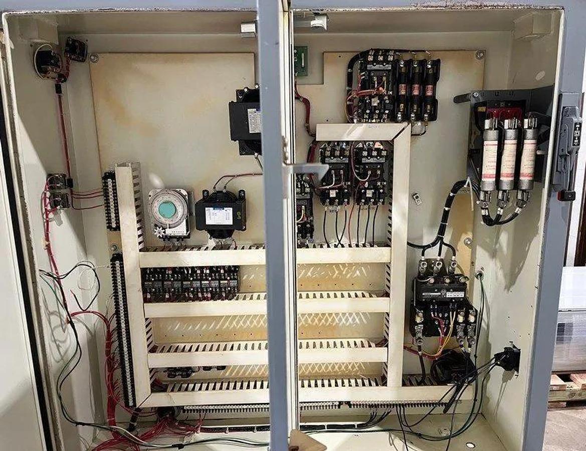 Usado 1982 CINCINNATI MILACRON 230-10