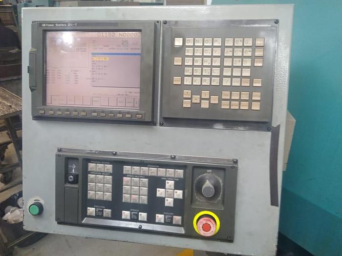 Usado 2001 INDEX Centro de torneamento CNC GU600