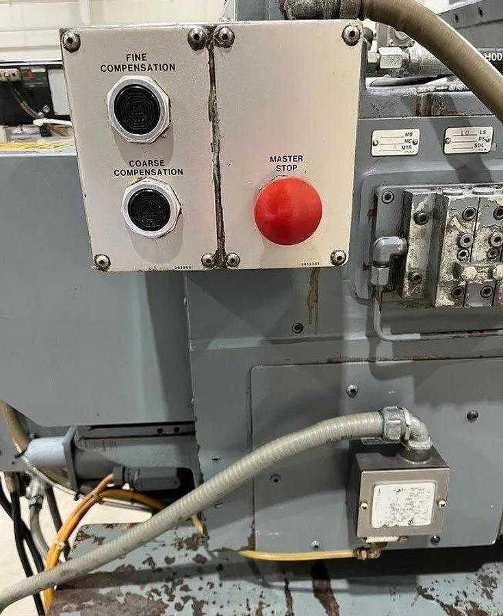 Usado 1982 CINCINNATI MILACRON 230-10