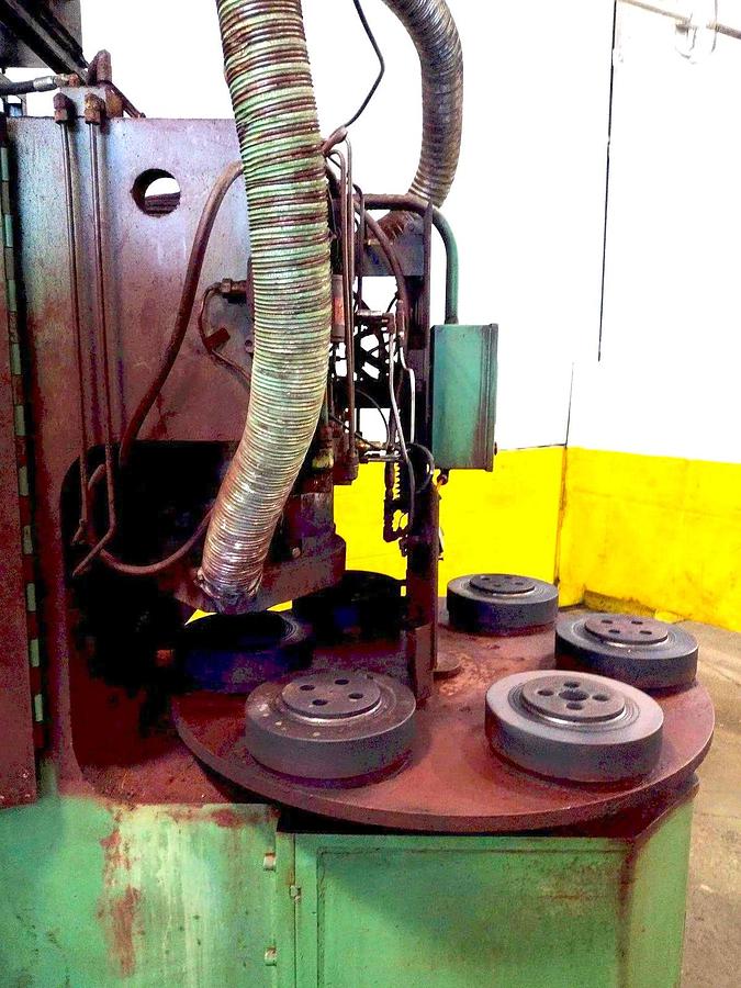 Usado 1998 BOSCH 7 STATION SURFTRAN THERMAL DEBURRING MACHINE