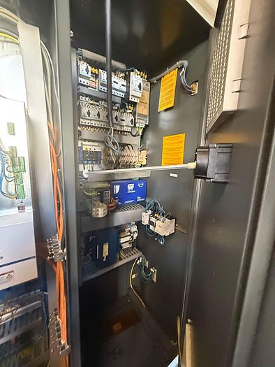 Usado 2002 Walter HELITRONIC POWER PRODUCTION