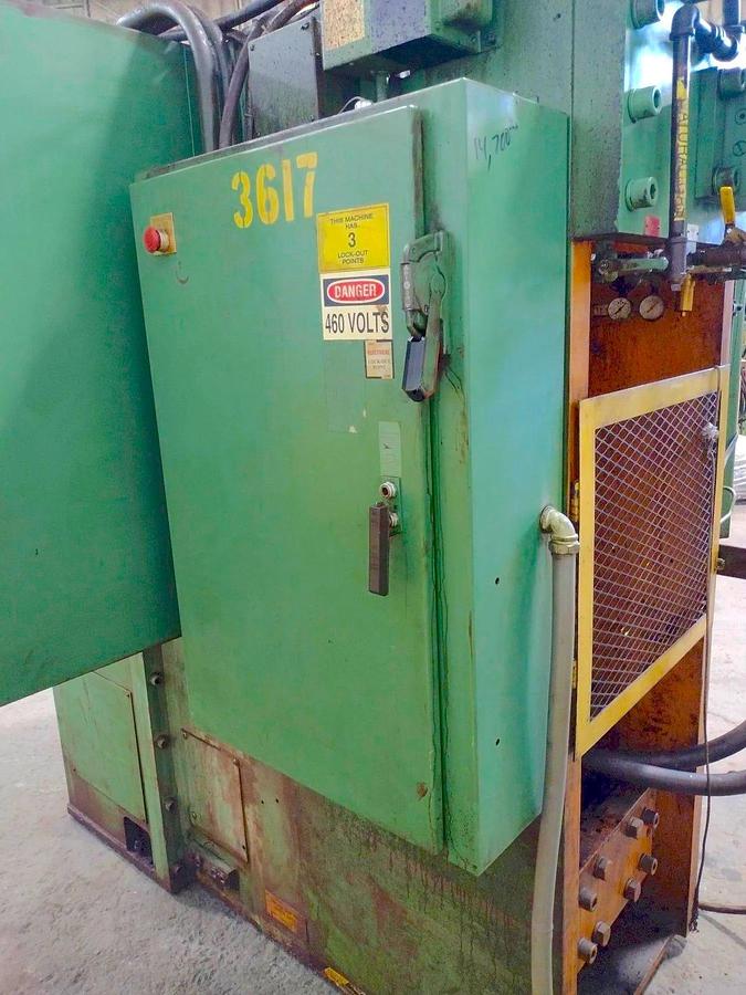 Usado 1998 BOSCH 7 STATION SURFTRAN THERMAL DEBURRING MACHINE