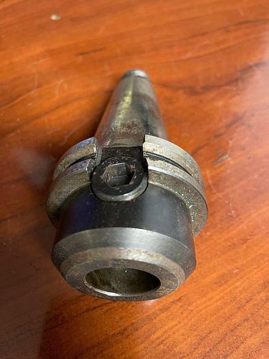 Used UNIVERSAL ENGINEERING CAT 40 END MILL HOLDER (SIZE 1")