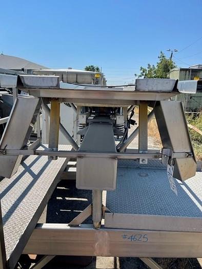 Used Allen Vibratory Sorting Table