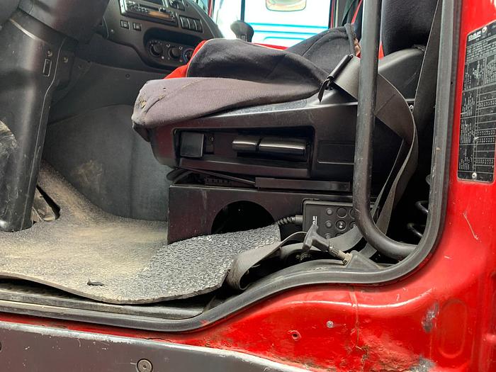 Used 2001 DAF 95 xf 430 euro 3 manual